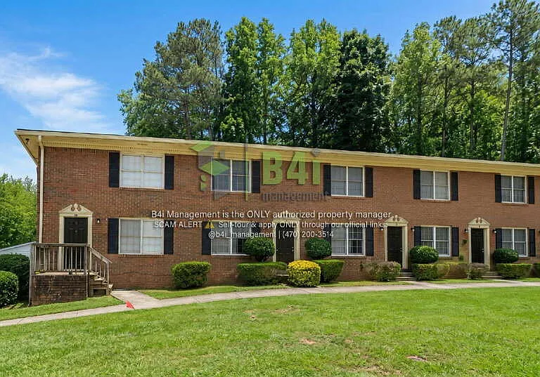 1010 Sexton Dr — Photo 1