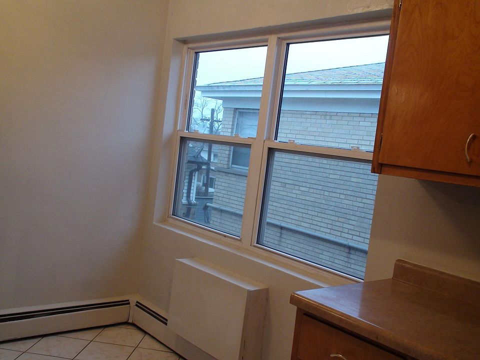 Kitchen Dining Area Windows