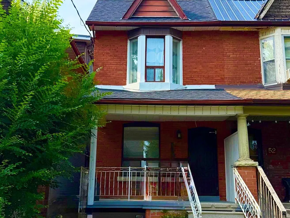 54 Maher Ave #UPPER