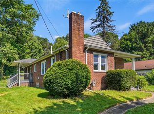 2206 Myersville Rd, Akron, OH 44312