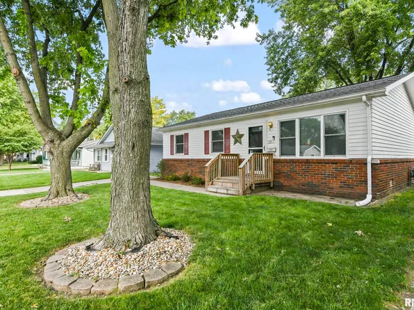 2249 E Watch Ave, Springfield, IL 62702