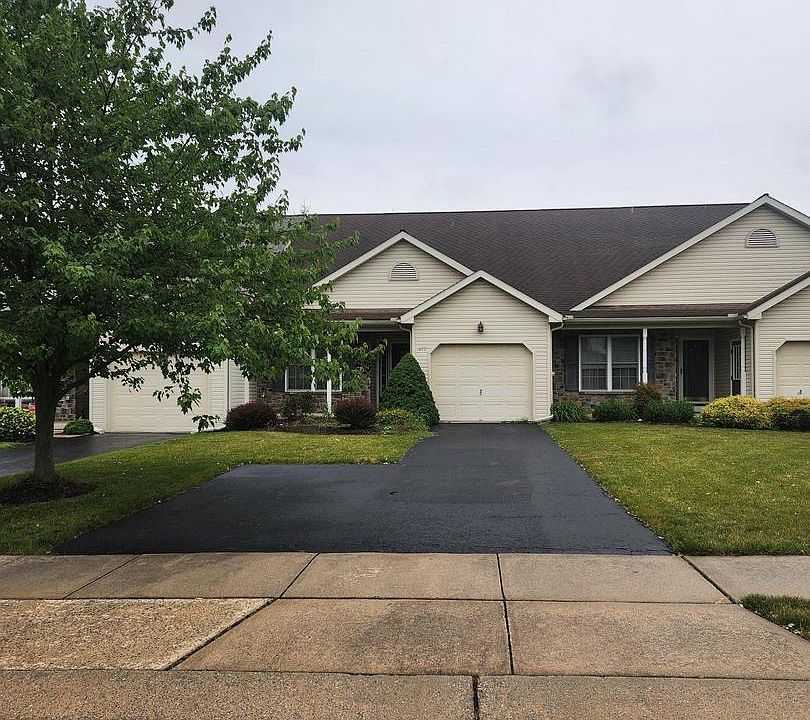 1st image of 413 Thrush Dr