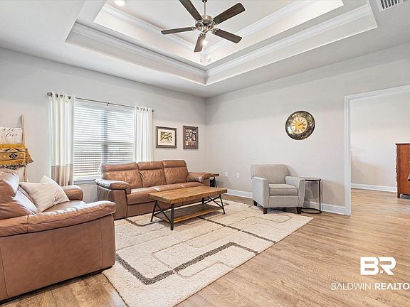 5th image of 9667 Volterra Ave