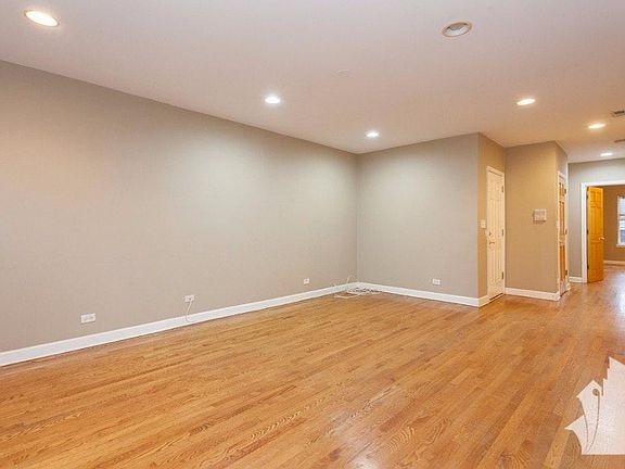 2nd image of 2217 W Rosemont Ave