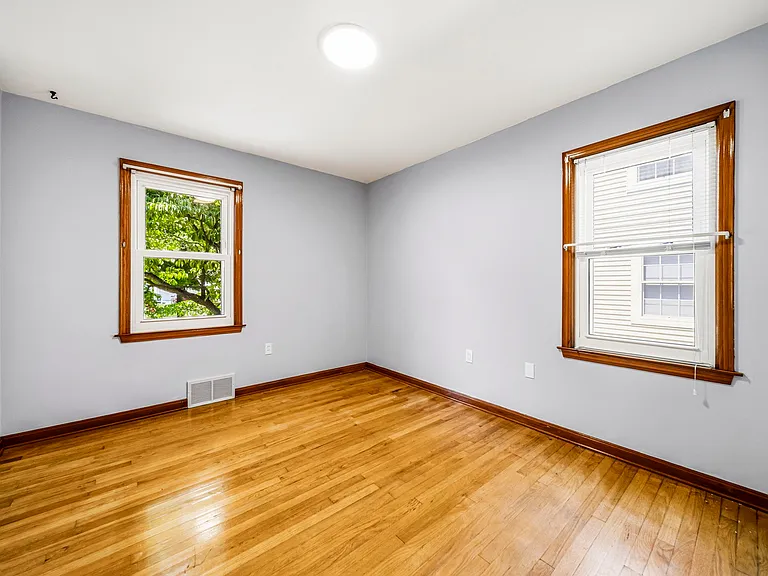 1307 Summit Dr — Photo 7