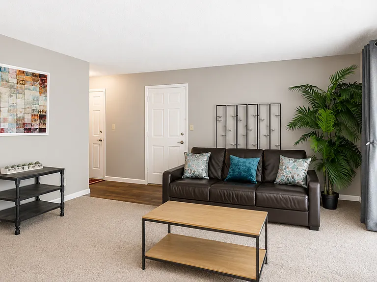 Lenexa Crossing Apartments — Photo 12
