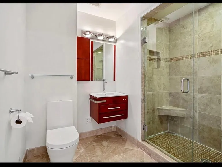1224 Saint Charles Ave #200 — Photo 15