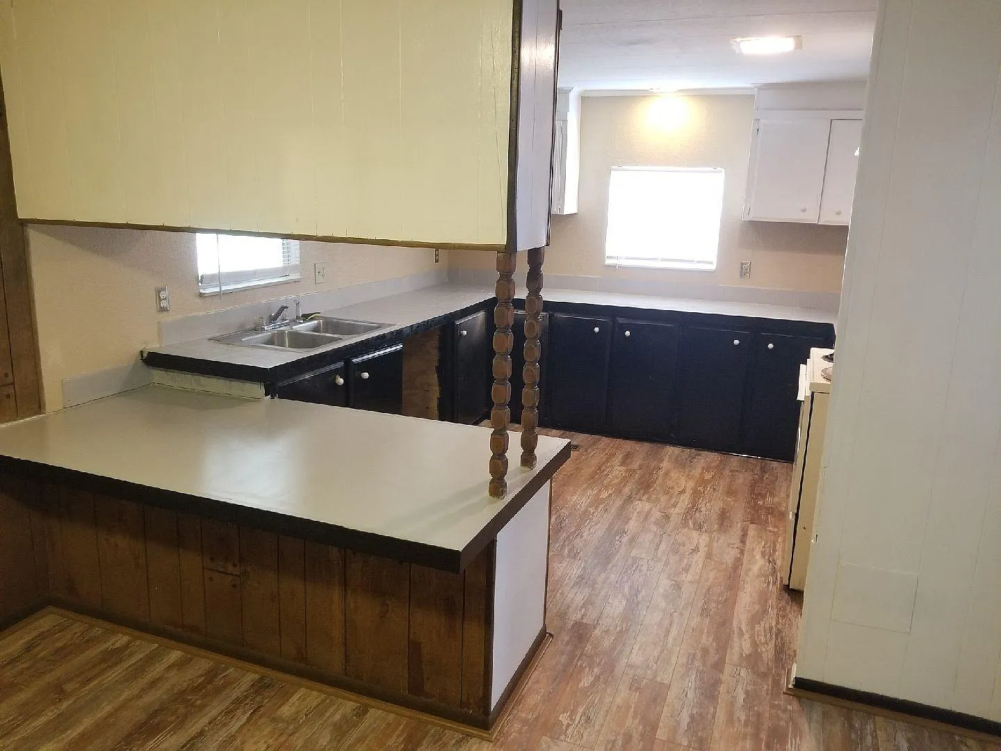 3 bed, 1012 sqft, $1,395 — Photo 1