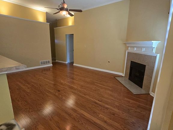 5th image of 4193 Ravenwood Park