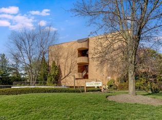 971 Bloomfield Ave #A12, Glen Ridge, NJ 07028