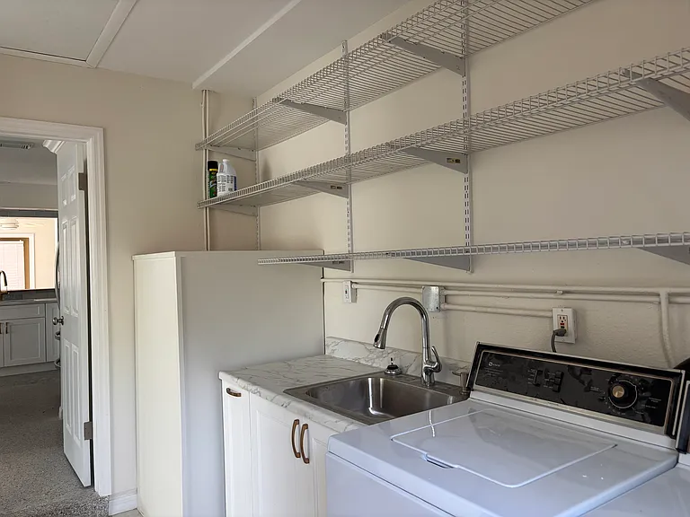 3114 W Debazan Ave — Photo 11