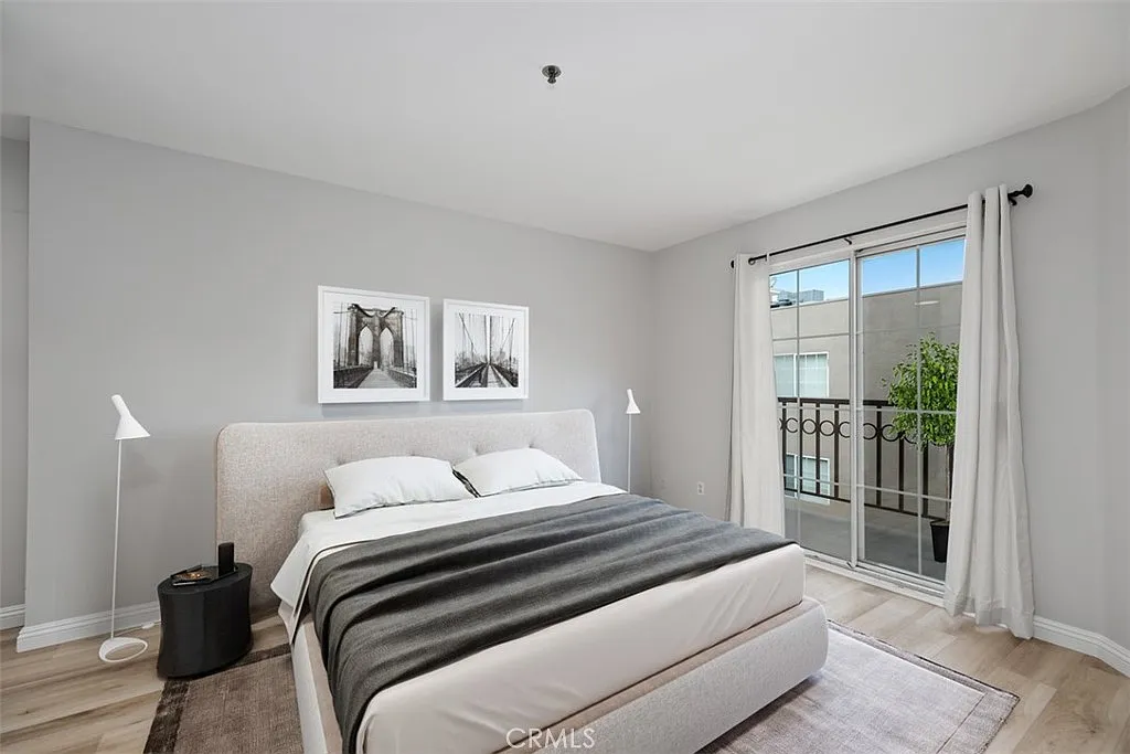 1 bed, 611 sqft, $2,400 — Photo 4