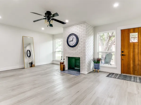 744 Diane Cir, Lewisville, TX 75067