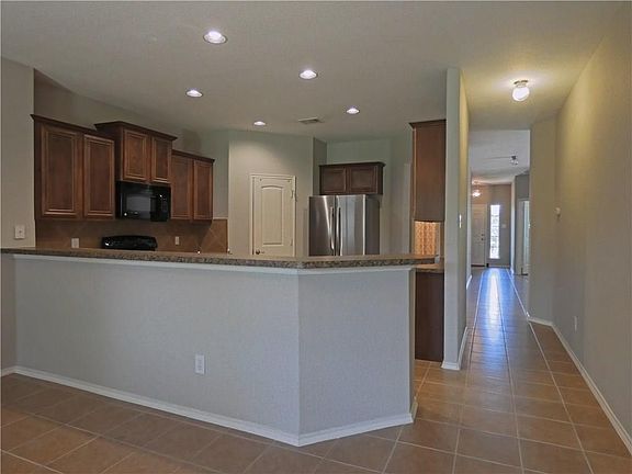 5th image of 5220 Bear Valley Dr