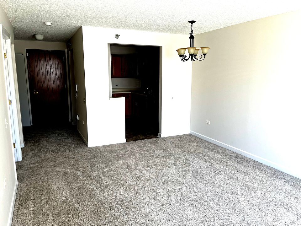 1285 N Luther Ln Arlington Heights IL Zillow