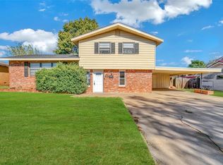 111 E Hillcrest Ln, Hobart, OK 73651