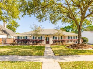 6134 Wigton Dr, Houston, TX 77096