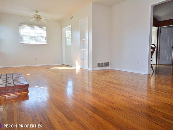 4th image of 10925 Lemay St