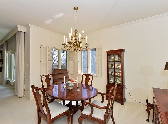 5th image of 501 Oakwood Ave APT 2D