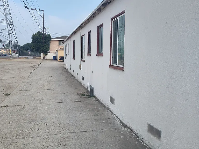 8999 McNerney Ave — Photo 3