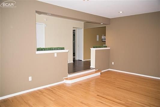 4th image of 418 Bella Vista Dr