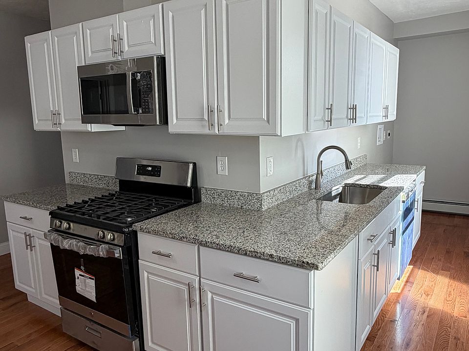 1st image of 597 Millbury St APT 2