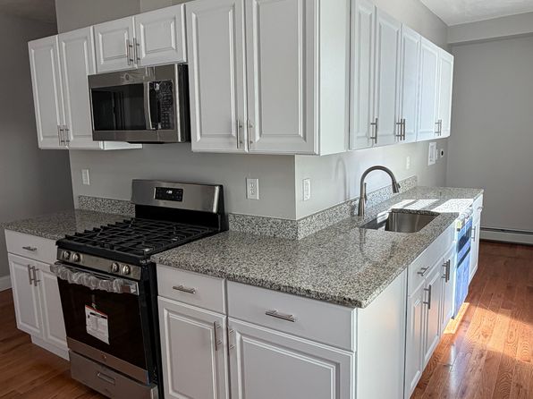 597 Millbury St APT 2
