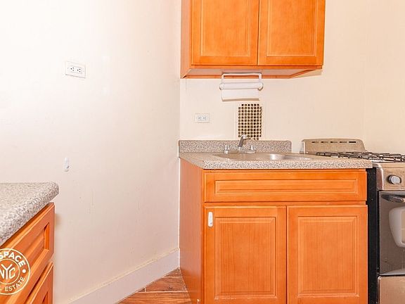 3rd image of 250 Clarkson Ave #252