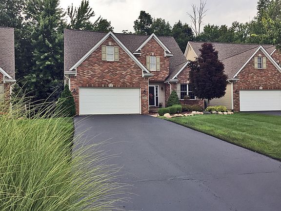 2nd image of 10520 Village Ct