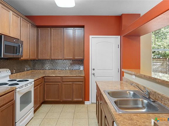 5th image of 2046 Ridge View Dr