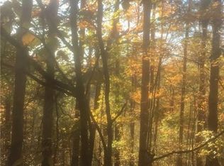 5 Deerfield Dr, Winfield, WV 25213