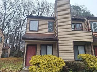 1146 N Green Dr, Newport News, VA 23602