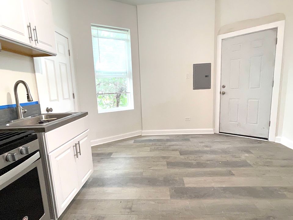 1st image of 5124 S Michigan Ave #2M