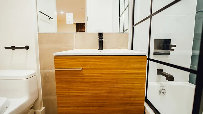 Rented by Nooklyn NYC LLC | media 54