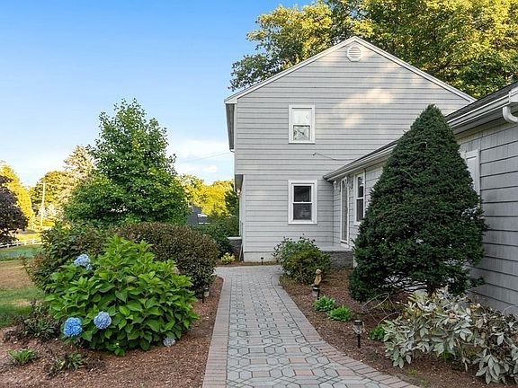3rd image of 144 Westford St