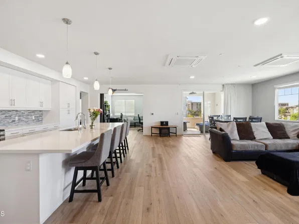 2800 Wagon Wheel Rd #304, Oxnard, CA 93036