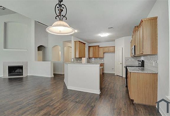 5th image of 5808 Quicksilver Dr