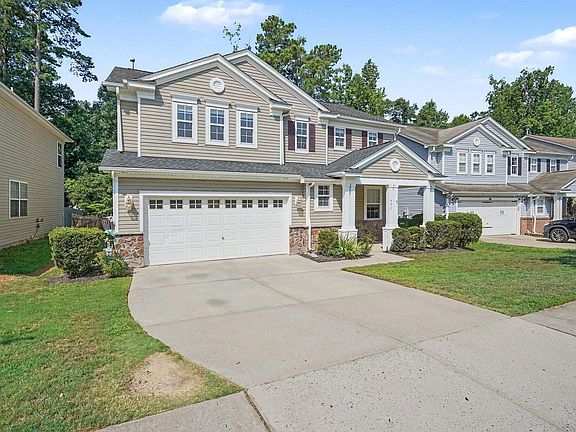 3rd image of 409 Ashdale Dr