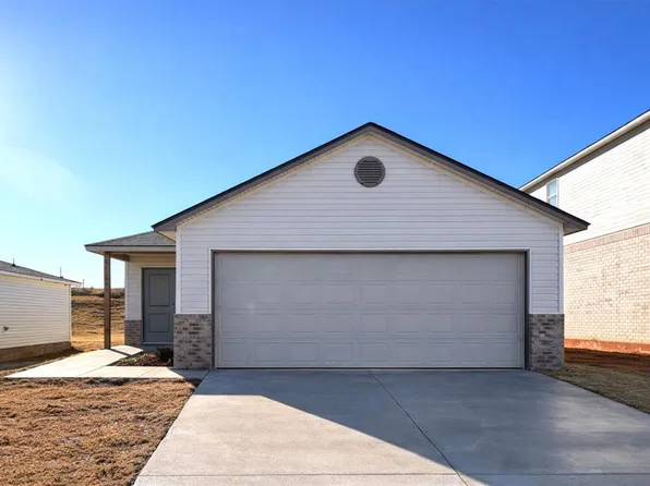 1215 Colt Dr, Guthrie, OK 73044