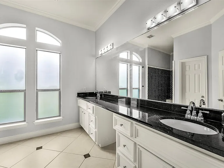 1607 W Dallas St #A — Photo 27