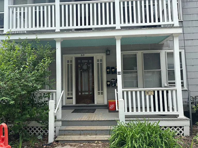 68 Marshall St — Photo 3