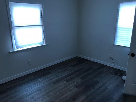 4th image of 2680 E Wall St