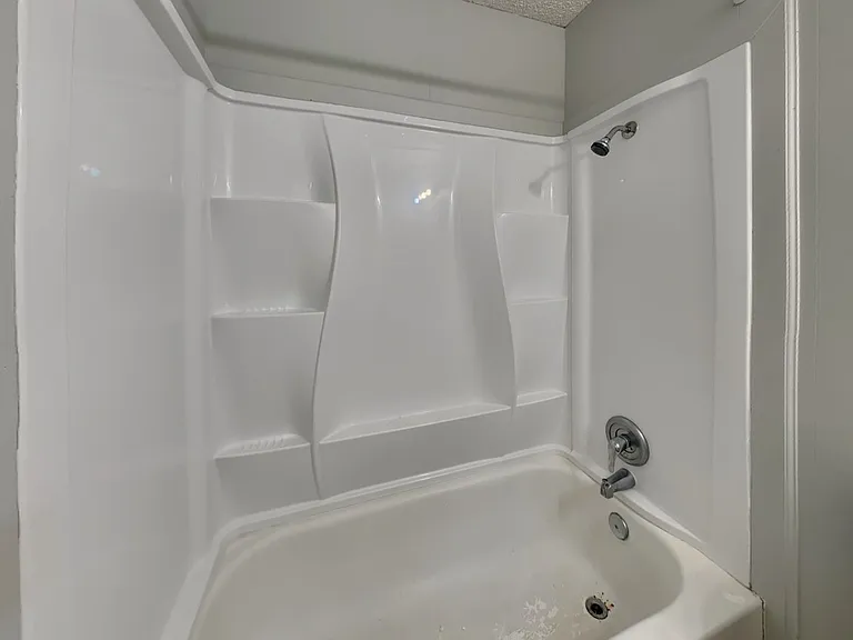 6204 Kelly Elliott Rd — Photo 13