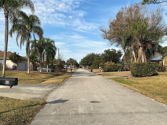 4th image of 412 Mango Avenue