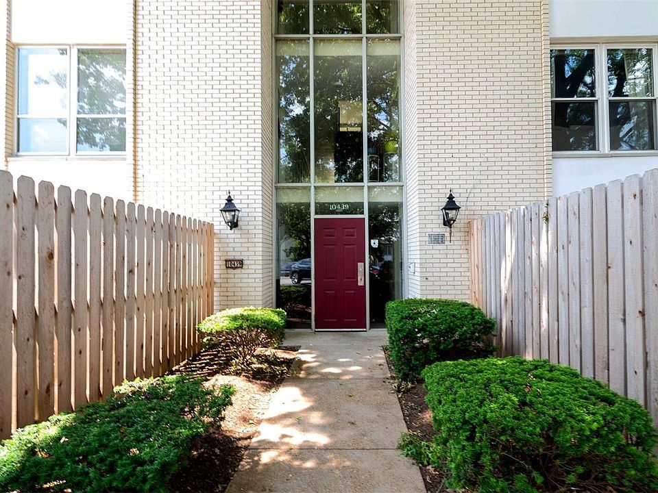 1st image of 10439 Briarbend Dr APT 2