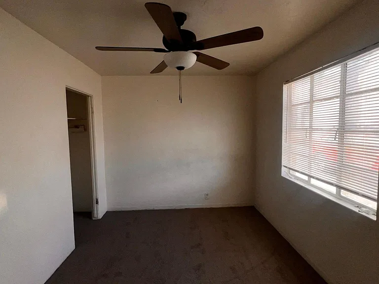731 W University Dr — Photo 6