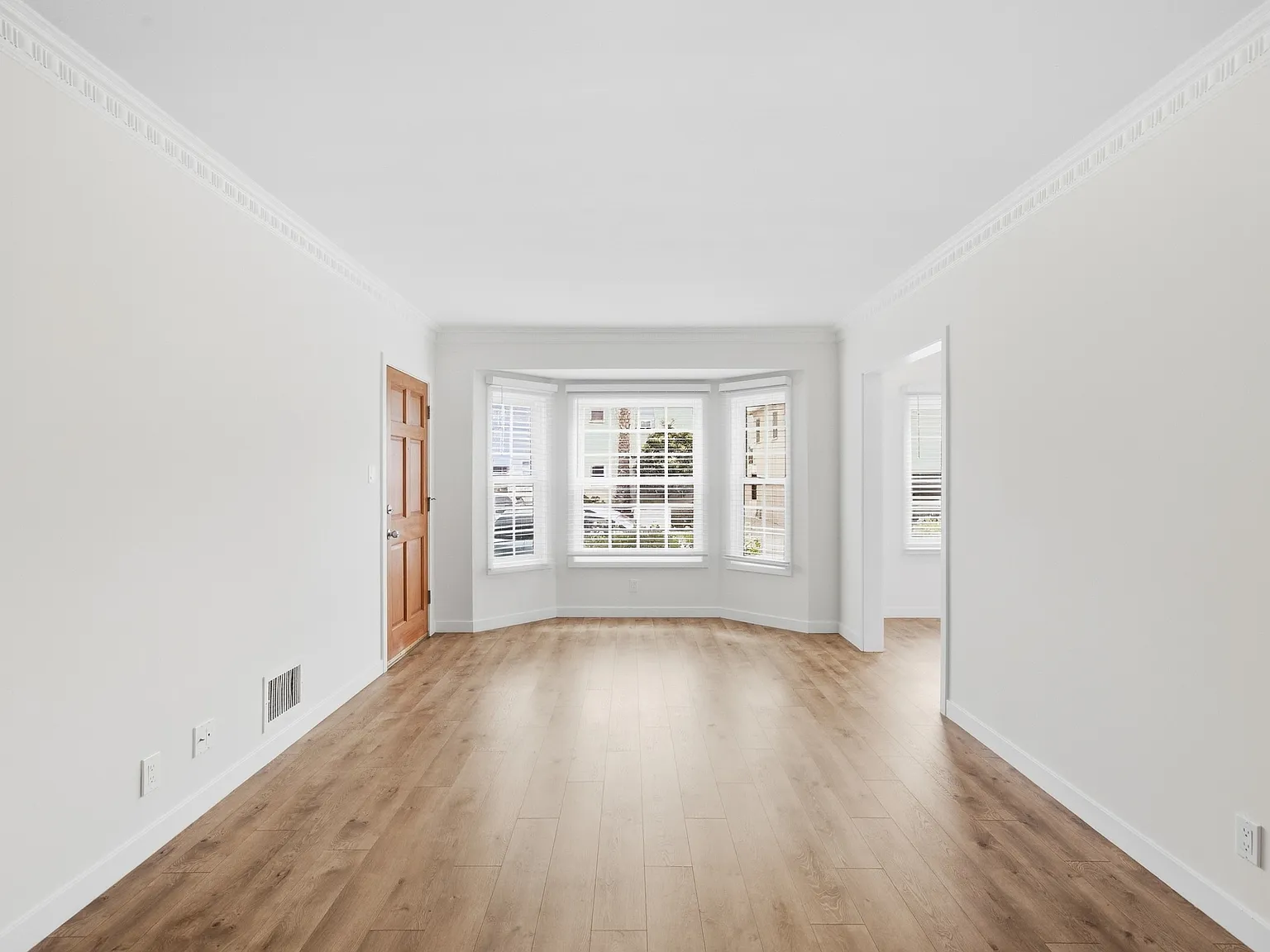 2 bed, $2,795 — Photo 1