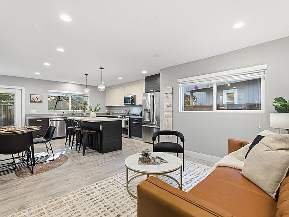 3rd image of 982 Wright Ave #3