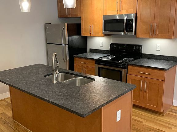 3rd image of 3030 Park Ave #A