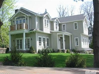 1st image of 2 Leeds Dr
